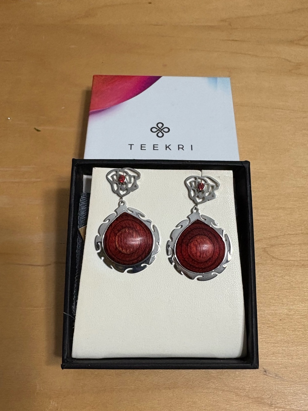 Teekri Red Wood & gemstone dangling Earrings with Silver Filigree, India